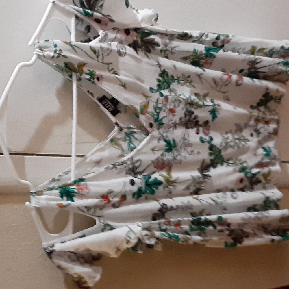 Women's cold shoulder tank top